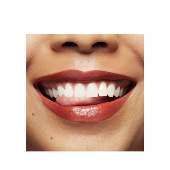 MAC Cosmetics LUSTREGLASS SHEER-SHINE LIPSTICK in Chili Popper - Picture 6 of 7